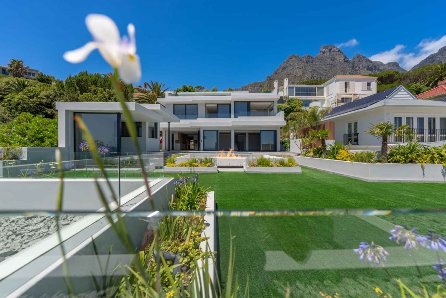 5 Bedroom Property for Sale in Camps Bay Western Cape